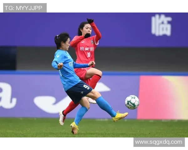 女足主力前锋重伤复出，首次合练引发全场欢呼